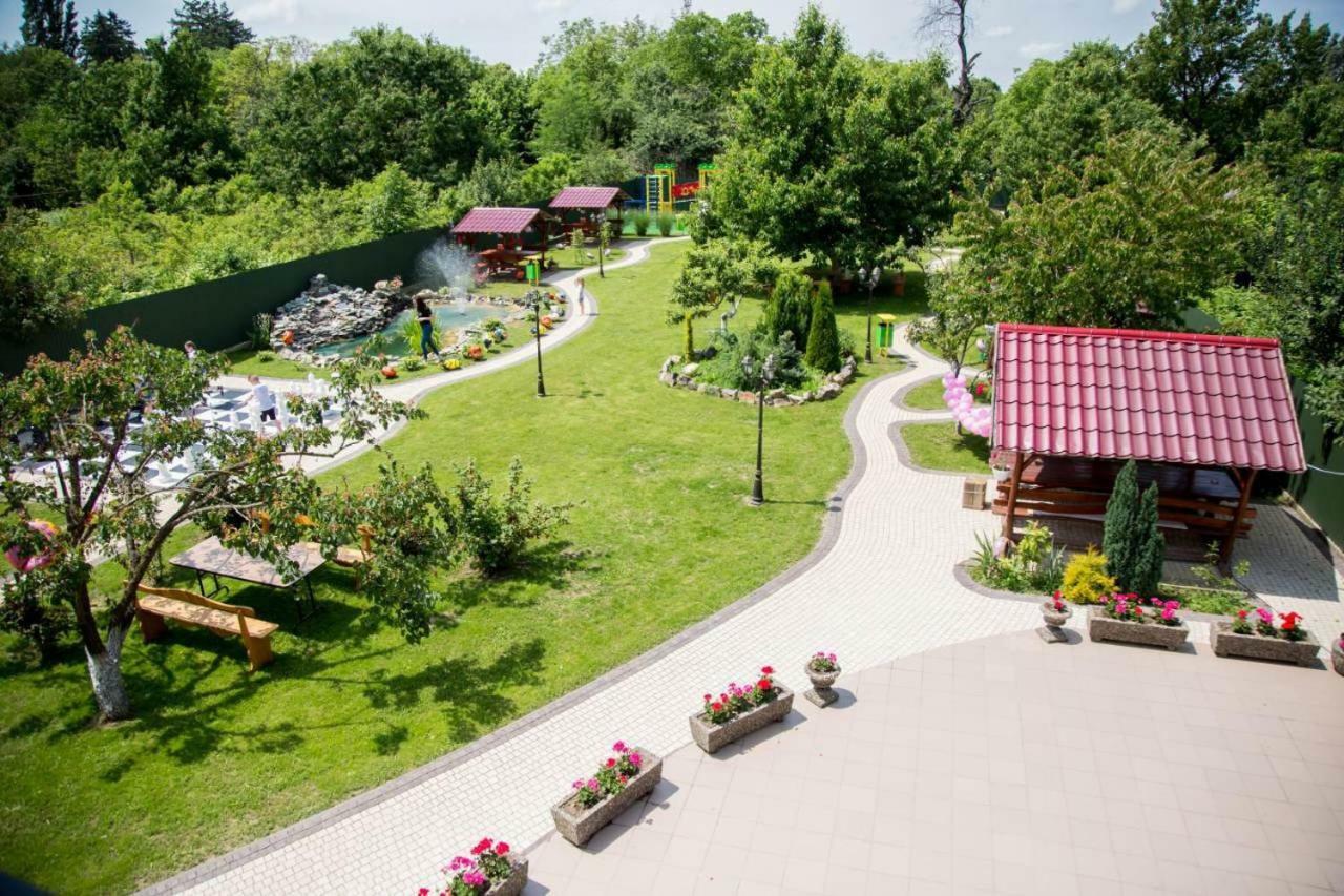 Hotel Beauty Complex Běrehovo Exteriér fotografie